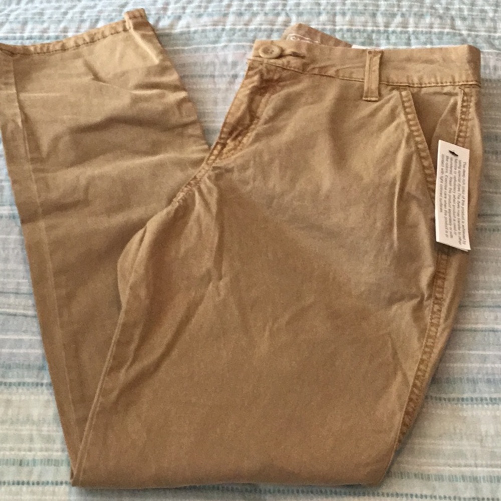 Sonoma Khaki Mid Rise Capri Pants size misses 6